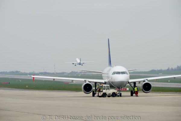 Liege airport 2016-04-02